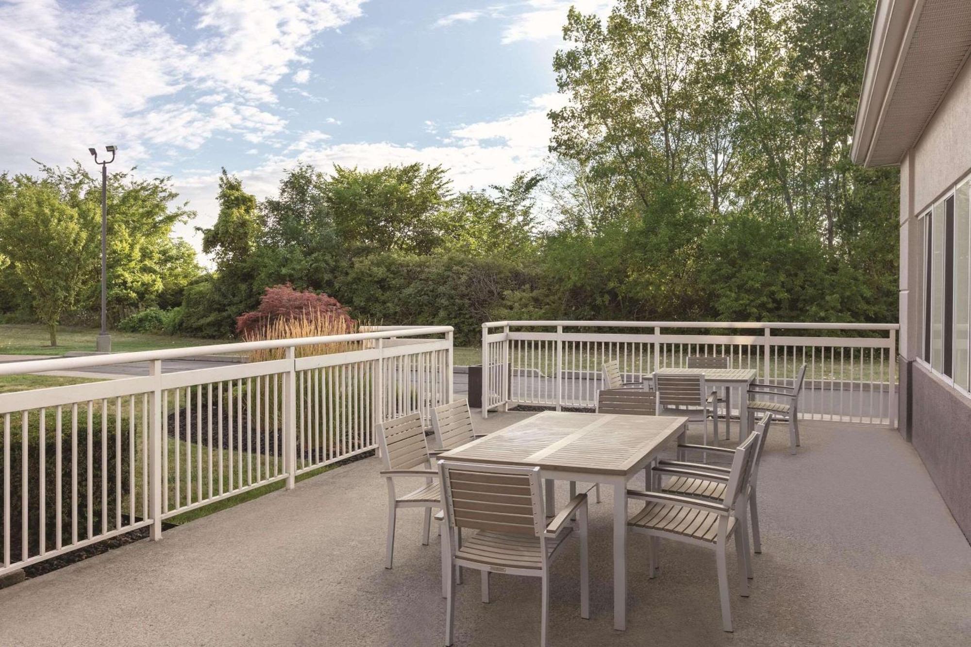 Country Inn & Suites By Radisson, Port Clinton, Oh Extérieur photo