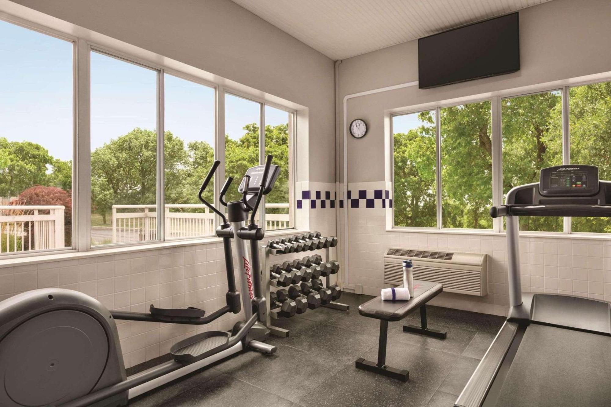 Country Inn & Suites By Radisson, Port Clinton, Oh Extérieur photo